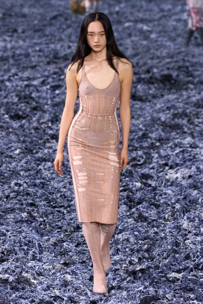 Look 50